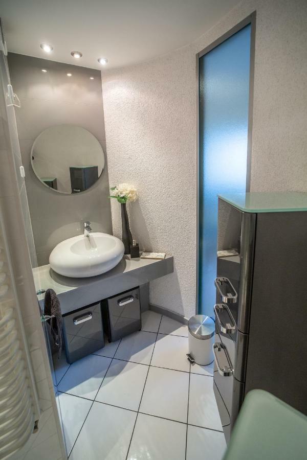 Luxury Vision Apartment ออปอเล ภายนอก รูปภาพ